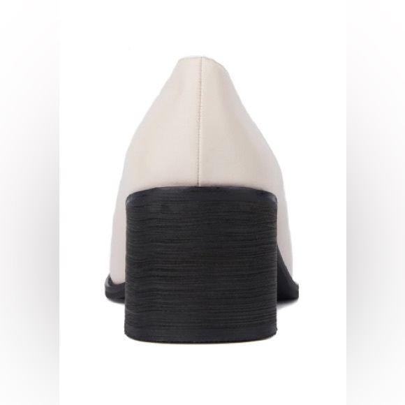 NWOT Penny Round Toe Heeled Loafer - Picture 4 of 5